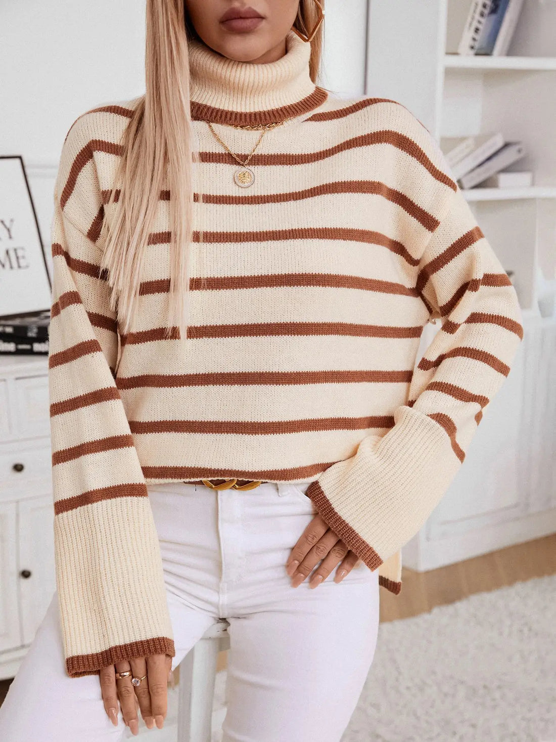 Mayla Turtleneck Pullover